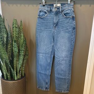 Abercrombie & Fitch Ankle Straight Ultra High Rise Jeans